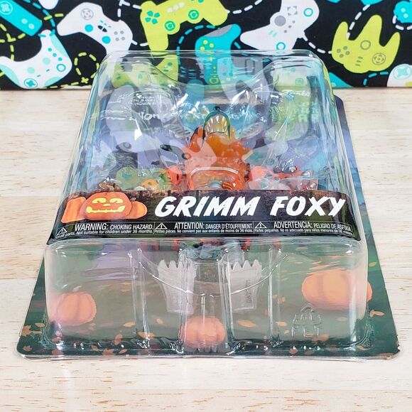 Funko Five Nights At Freddy's Grimm Foxy 6" Curse of Dread Bear Action Figure - Picture 3 of 5